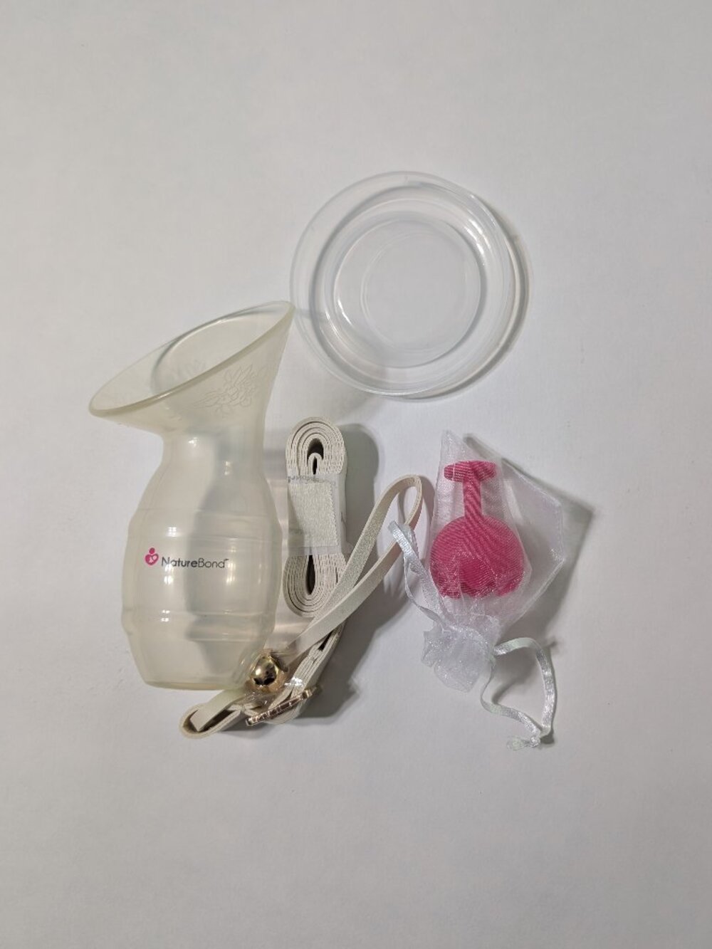 NatureBond Silicone Breast Pump with Lid
